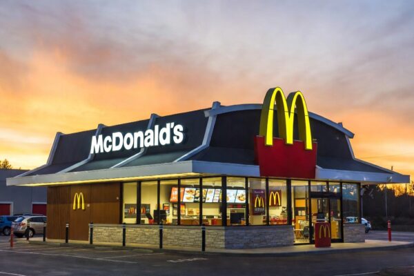 what time does mcdonald's stop serving breakfast