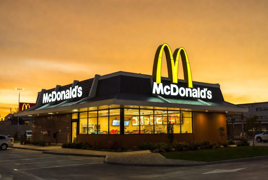 what time does mcdonald's stop serving breakfast